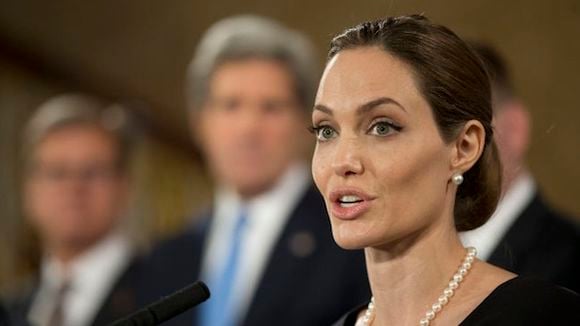 Angelina Jolie confie avoir subi une double mastectomie dans le "New York Times"