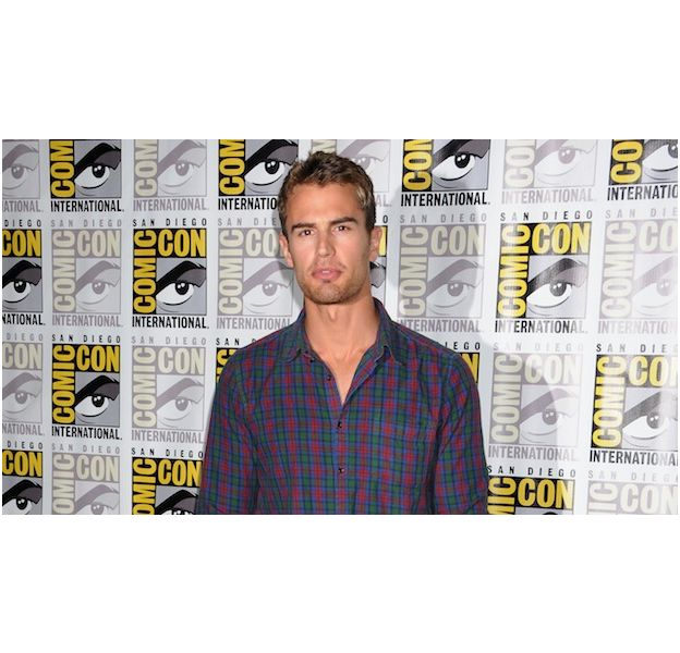 Cinquante Nuances De Grey Qui Va Remplacer Charlie Hunnam Puremedias