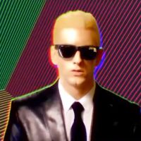 Clip : Eminem rend hommage à "Max Headroom" avec "Rap God"