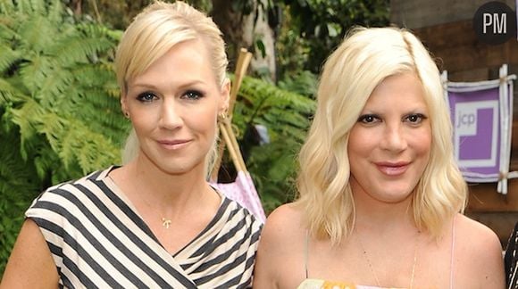 Jennie Garth et Tori Spelling en 2012