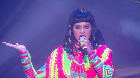 Charts UK : les Brit Awards boostent Pharrell, Katy Perry, le film "Lego" fait des vagues