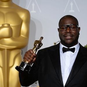 Steve McQueen est le premier réalisateur de couleur à obtenir l'oscar du meilleur film.