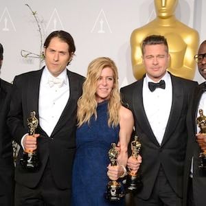 Brad Pitt a décroché son premier Oscar comme producteur de "12 years a slave".