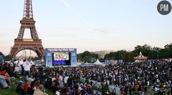 Pour l'Euro 2012, un écran géant avait été installé au Trocadéro.