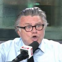 Gilbert Collard à un auditeur des "Grandes Gueules" (RMC) : "Tais-toi salaud"