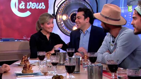 Patrick Cohen, de retour après son malaise dans "C à vous" sur France 5.