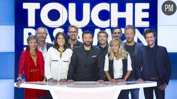 Cyril Hanouna et l'équipe de "Touche pas à mon poste".