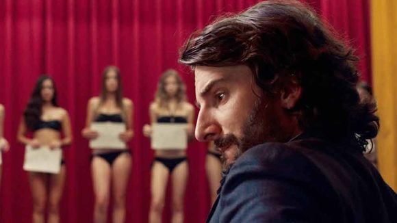 Bande-annonce : Frédéric Beigbeder plonge Gaspard Proust dans "L'Idéal", la suite de "99 francs"