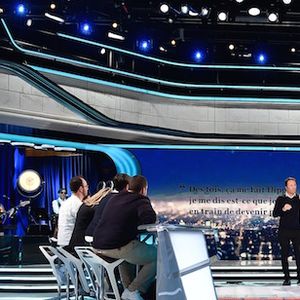 Dans les coulisses de "L'Hebdo Show" d'Arthur