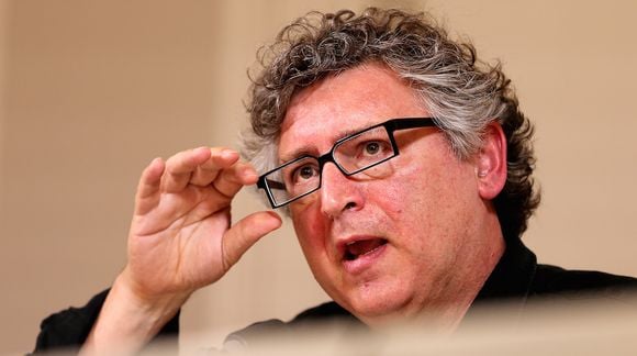 Michel Onfray refuse de se rendre dans "Touche pas à mon poste"