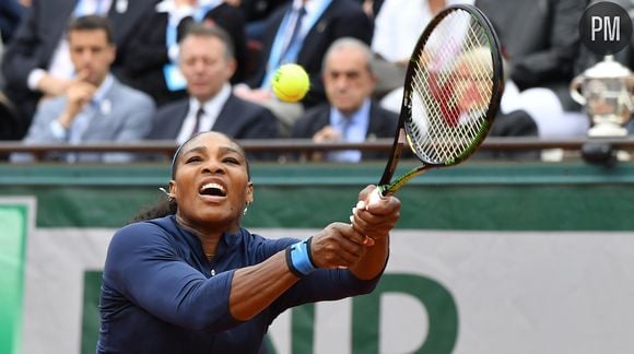 L'Espagnole Garbiñe Muguruza bat Serena Williams et remporte Roland-Garros