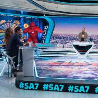 Audiences access : "Cinq à Sept avec Arthur" remonte, "Le Grand Journal" au plus bas