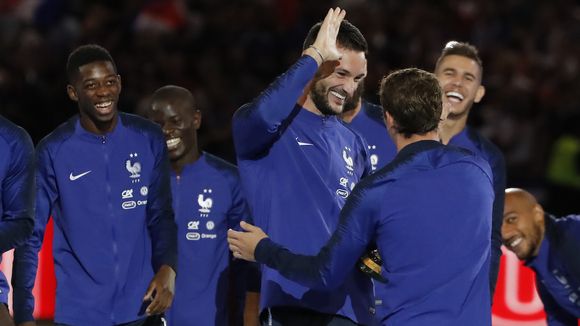 Audiences dimanche : "100% Foot" au top sur M6, "66 Minutes" en petite forme, "Vivement dimanche prochain" en baisse