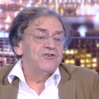 "Ce n'est pas comme ça que j'ai envie de voir des femmes" : Alain Finkielkraut dézingue le football féminin sur CNews