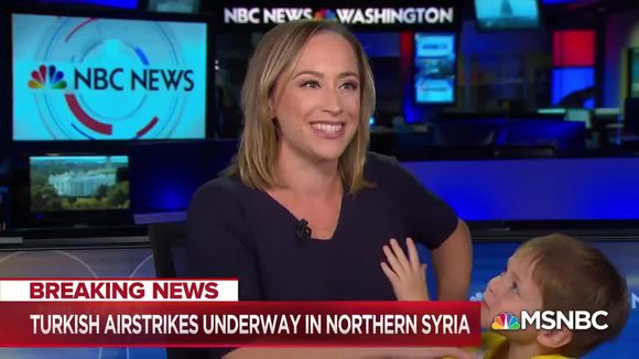 Etats-Unis : Une journaliste de MSNBC perturbée en plein direct par son fils