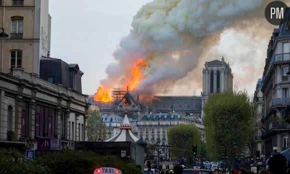 La cathédrale Notre-Dame de Paris en feu le 15 avril 2019