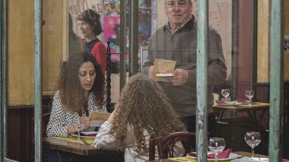 Audiences access 20h : "Quotidien" leader talks, "Passage des arts" en hausse, "Plus belle la vie" faible