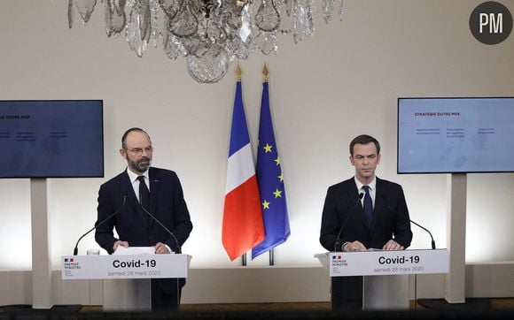 Edouard Philippe et Olivier Véran lors de la conférence de presse du 28 mars 2020.