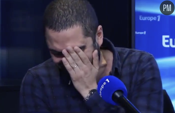 Jimmy Mohamed pris d'un fou rire sur Europe 1