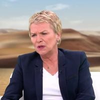 Elise Lucet dézingue les chaînes d'information : "Ca me saoule !"