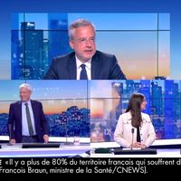 "J'ai eu une frayeur !" : Un journaliste de CNews chute en direct, Romain Desarbres surpris