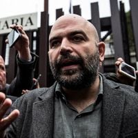 Italie : Roberto Saviano, auteur de "Gomorra", écarté de la Rai après avoir critiqué Matteo Salvini