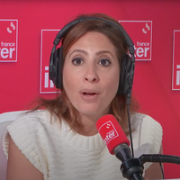 Léa Salamé stoppera les interviews politiques sur France Inter pendant la campagne de Raphaël Gluscksmann aux européennes