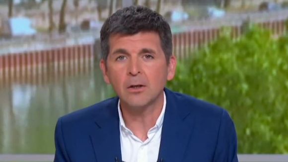 "Par erreur, nous avons diffusé une affiche trafiquée" : Thomas Sotto présente "ses excuses" après la diffusion d'un "faux document" dans "Télématin" sur France 2