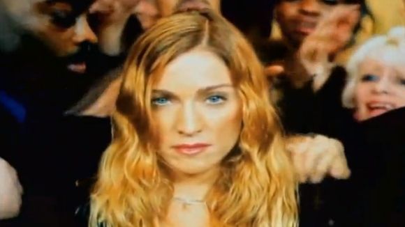 Le clip "Drowned World/Substitute for Love" de Madonna