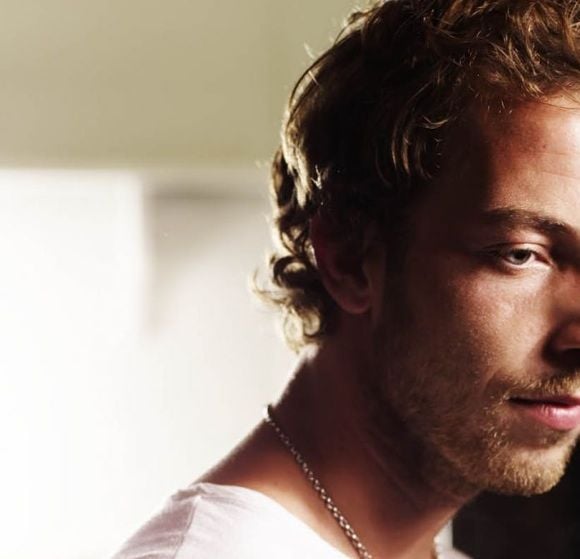 James Morrison sur la pochette de "The Awakening"