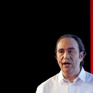 Xavier Niel présente les forfaits Free Mobile