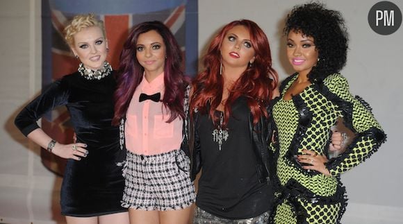 Les Little Mix sur le tapis rouge des Brit Awards 2012