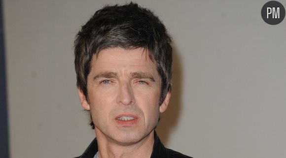 Noel Gallagher sur le tapis rouge des Brit Awards 2012