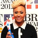 Emeli Sandé sur le tapis rouge des Brit Awards 2012