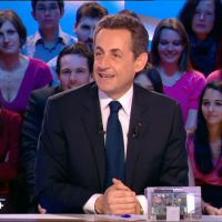 Zapping : Grand moment de solitude pour Nicolas Sarkozy au "Grand Journal" de Canal +