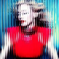 Disques : "MDNA" de Madonna déçoit et s'incline face aux Enfoirés