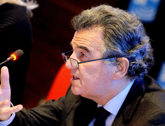 Alain de Pouzilhac démissionne de l'AEF.