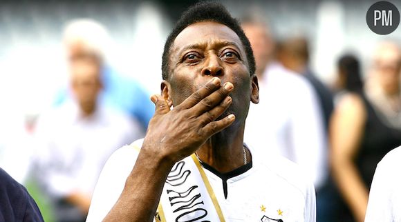 Le footballeur brésilien Pelé, de son vrai nom Edson Arantes do Nascimento