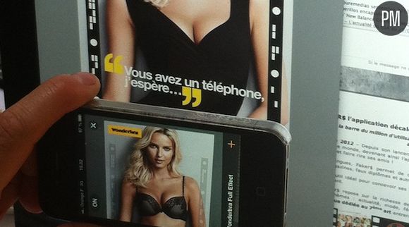 Wonderbra ne déshabille sa mannequin que sur les mobiles !