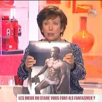 Zapping : Roselyne Bachelot fan des Dieux du Stade !