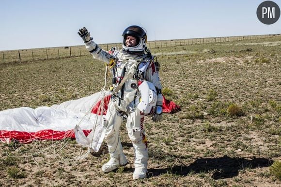 Toutes les télévisions devraient consacrer lundi soir une large place au saut de Félix Baumgartner.