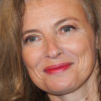 Valérie Trierweiler réclame 40.000 euros aux auteurs de "La Frondeuse"