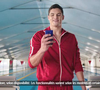 Florent Manaudou parle de son téléphone.