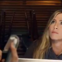 Pub : Jennifer Aniston s'arrache les cheveux à cause d'une mauvaise connexion internet