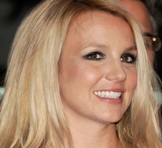 Britney Spears trône à nouveau en tête des charts anglais