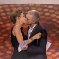 Zapping : Laurent Ruquier et Virginie Guilhaume s'embrassent aux "Victoires de la Musique"