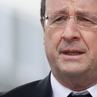 Comparé à un "pingouin" par Carla Bruni, François Hollande réagit