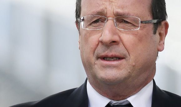 François Hollande s'amuse du "Pingouin" de Carla Bruni