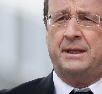 François Hollande s'amuse du 'Pingouin' de Carla Bruni