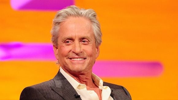 "The Guardian" confirme la cause du cancer de Michael Douglas, le cunnilingus